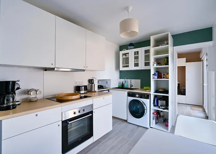 Le Petit Phare - Proche De La *